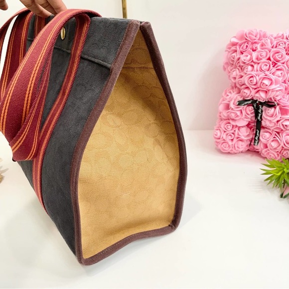 NEW COACH Spin Tote 42 Signature Jacquard in Black/Red - Picture 7 of 14